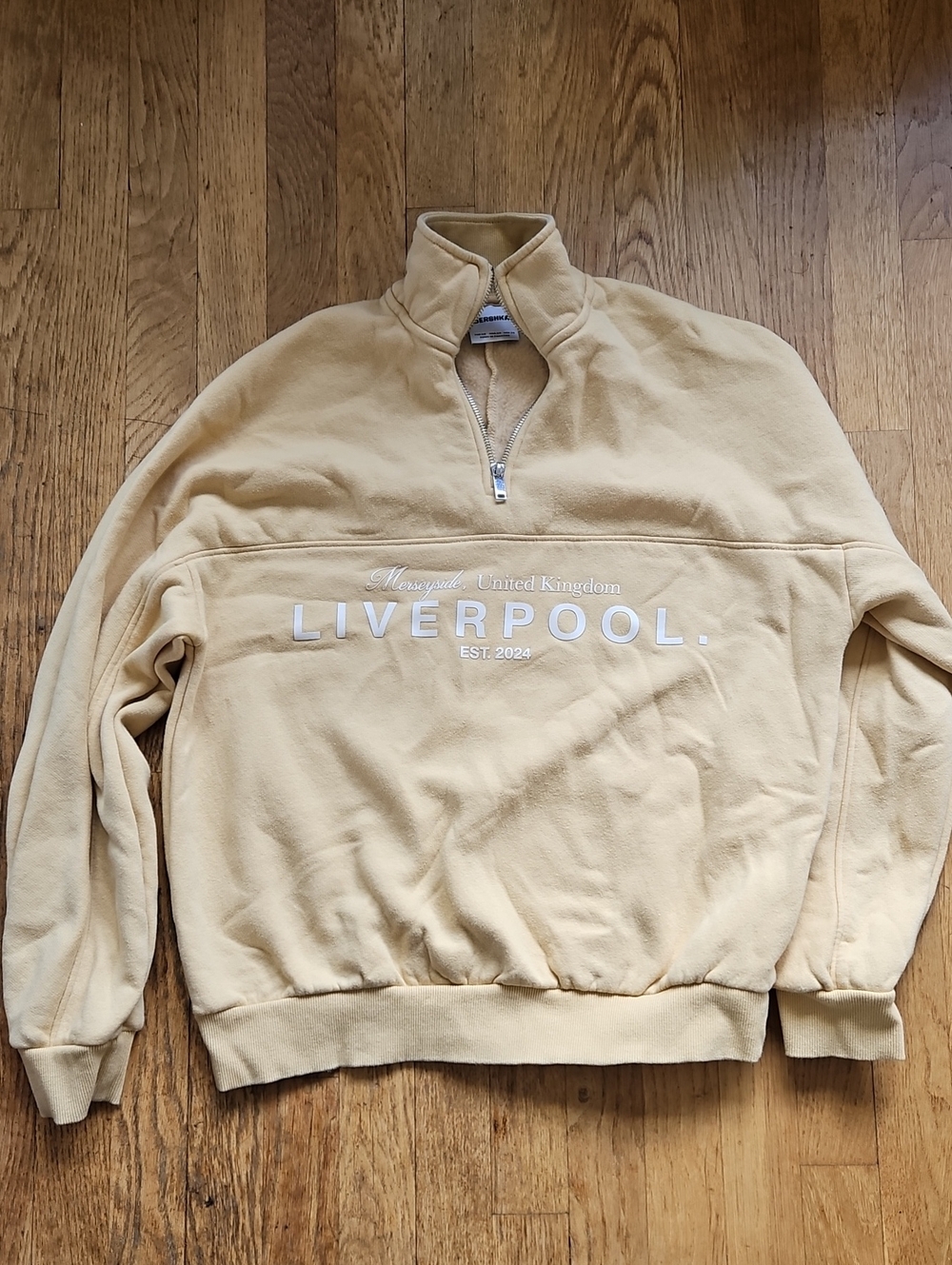 Bershka Liverpool 1/4 Zip Sweatshirt